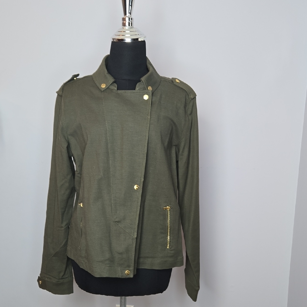 Chic Olive Utility Jacket with Gold Details
